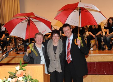 Petra Weishaar, Karin Volkwein, Bürgermeister Bruder